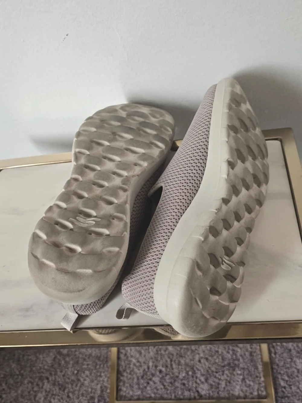 Skechers Women Go Walk Joy Sneaker Gray Netting Size 10. Preloved Good Condition